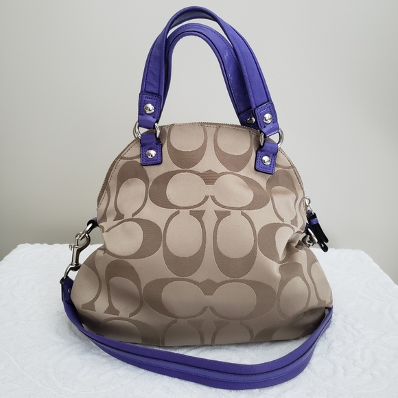 Coach Daisy Signature C Fold Over Crossbody - Picture 4 of 6